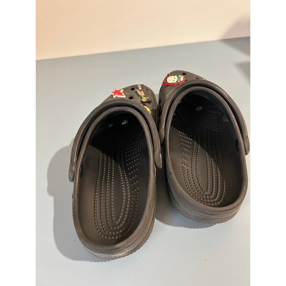 Crocs black womens size 7 mens size 5 including jibbitz - Picture 4 of 6